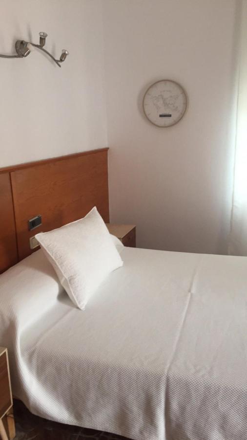 Arcos Rosalejo-coruna Hotel 2*